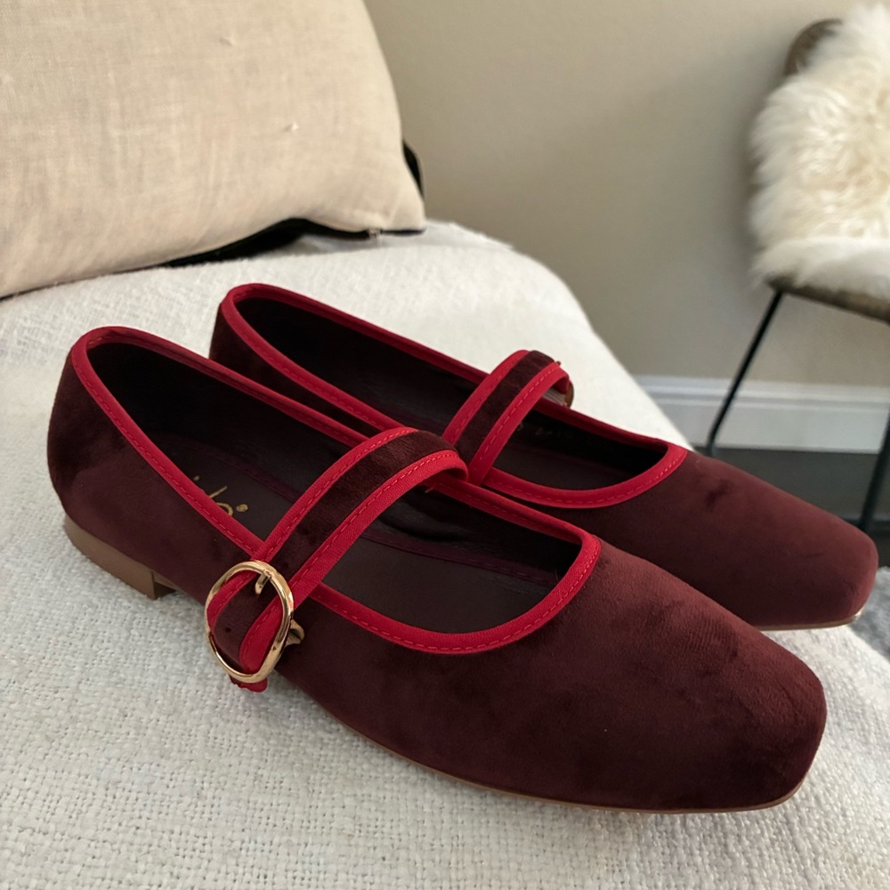 Women Flats